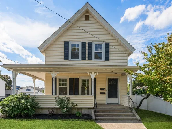 19 Penn St, Quincy, MA 02169