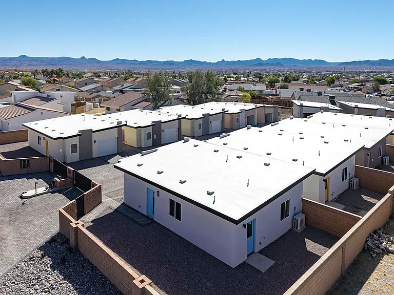 370 Riverfront Dr — Photo 25