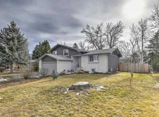 2411 Mountain View Ave, Longmont, CO 80503