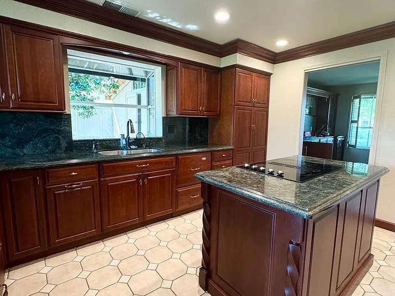1855 Gold Hills Dr — Photo 9