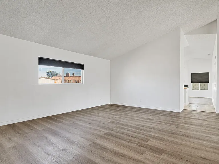12829 Cobalt Rd — Photo 21