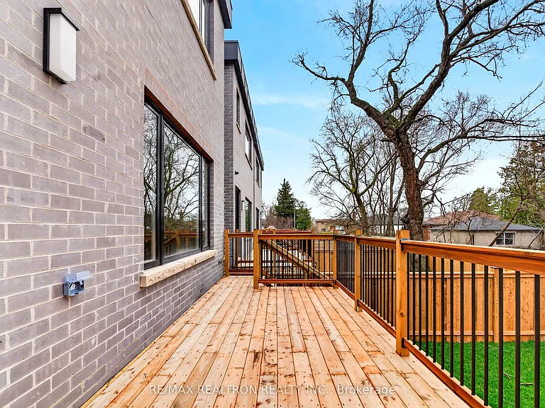 792 Midland Ave — Photo 39