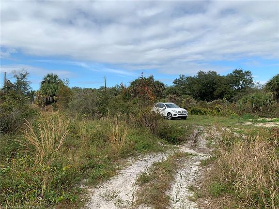 4th image of 18416 NW 282nd St