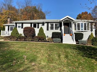 8 Ruthen Cir, Shrewsbury, MA 01545