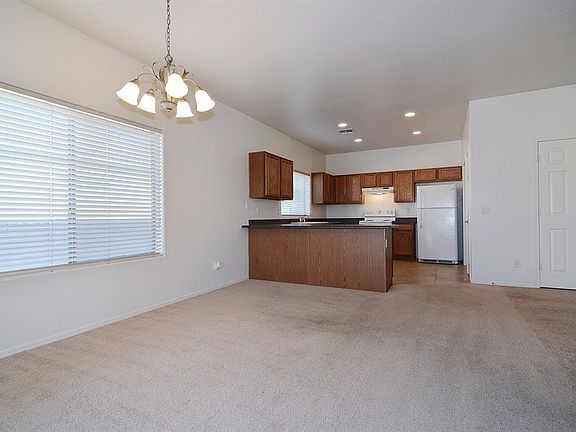 4th image of 15204 N 137th Ln