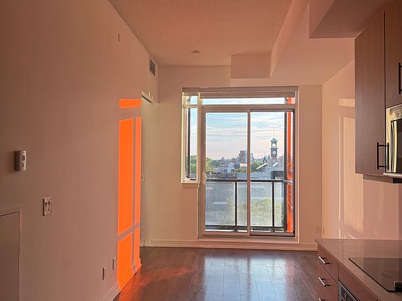 3rd image of 297 College St #718
