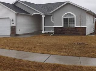 4686 Sacajawea Dr, Chubbuck, ID 83202