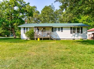 216 S College St, Atkinson, NC 28421