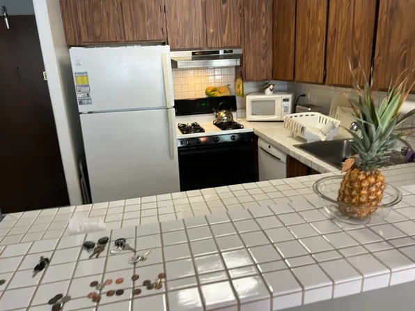 2452 Tusitala St, Honolulu, HI