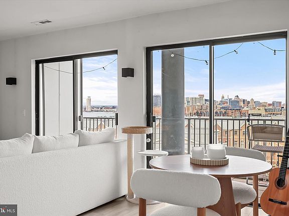 4th image of 2702 Lighthouse Point E #522