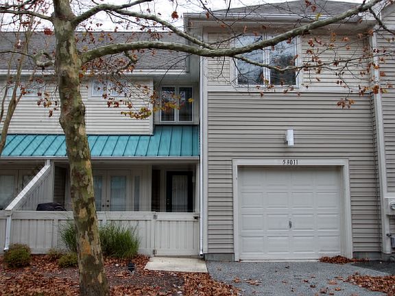 2nd image of 53011 Lakeshore Dr