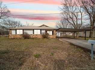 423 W 4th St, Chelsea, OK 74016