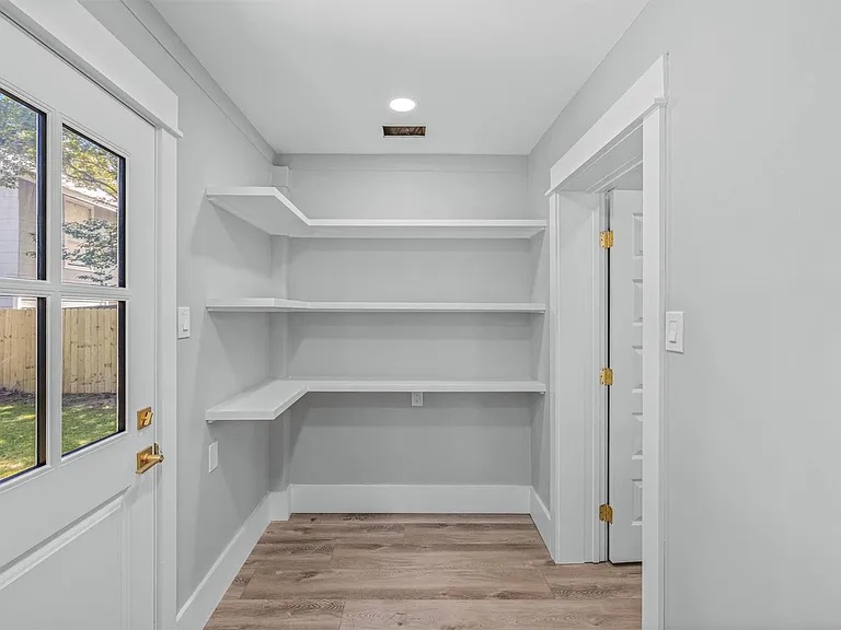 3406 Avenue Q 1/2 — Photo 19