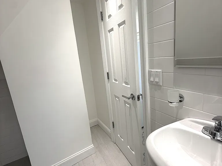 1539 Ohm Ave #2 — Photo 7