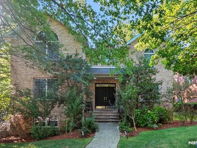 26 Sara Hill Ln, Englewood Cliffs, NJ, 07632