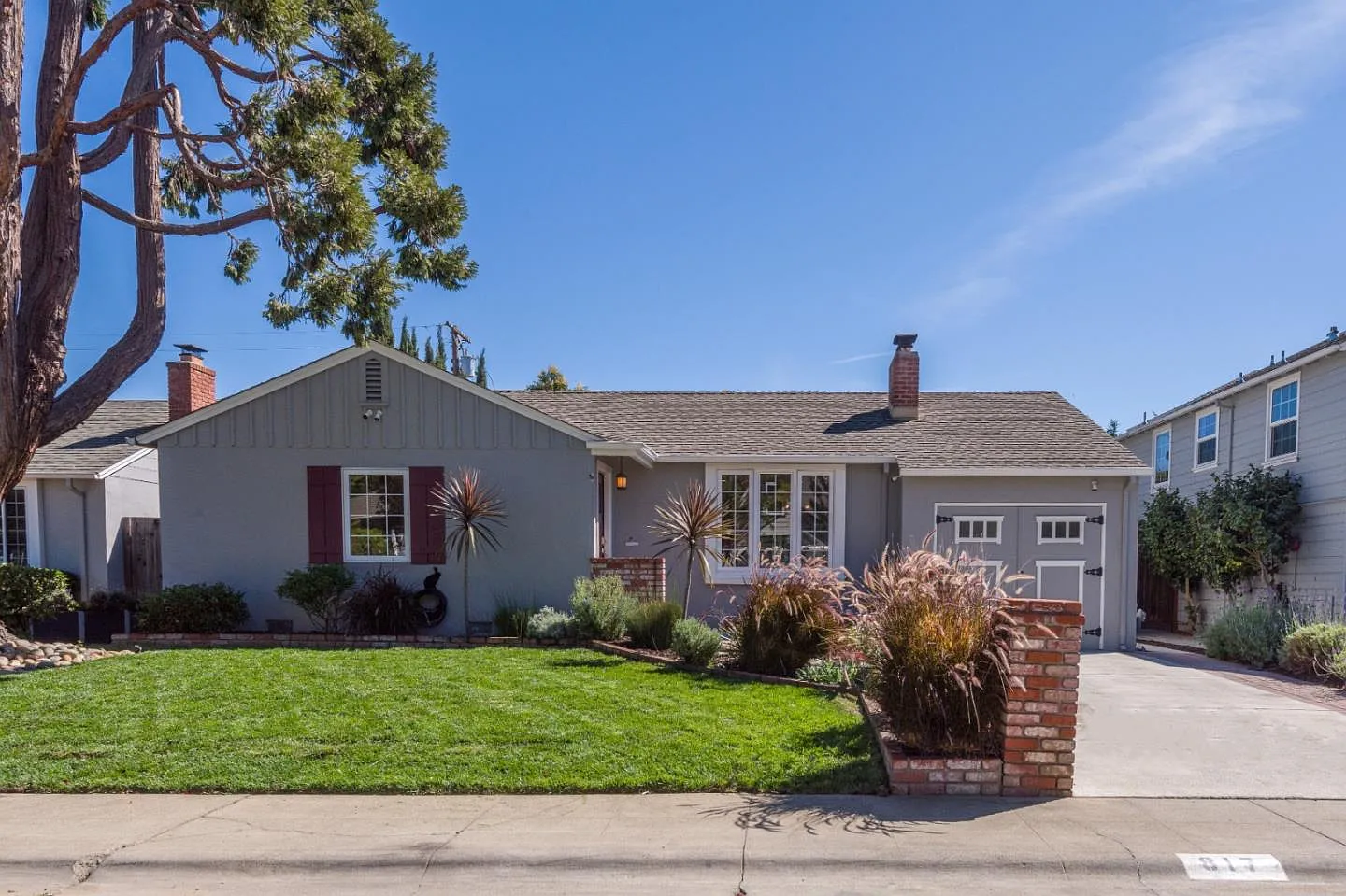 817 W Grant Pl photo 1