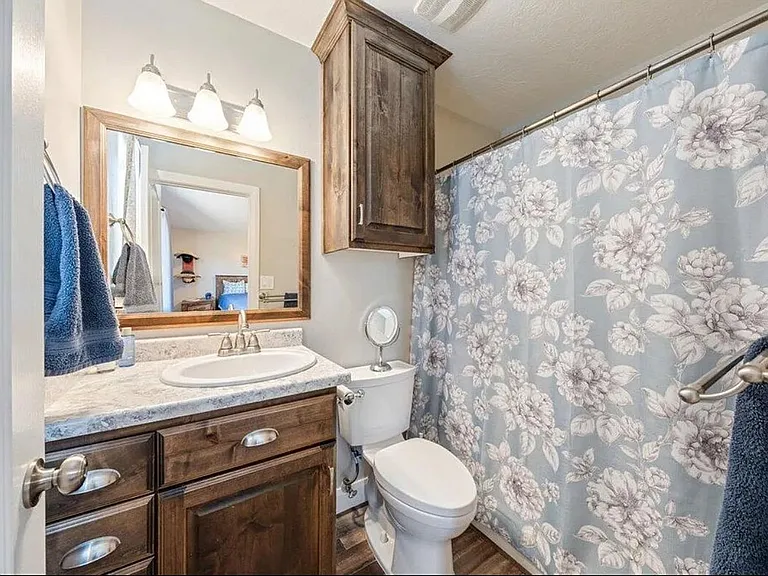 810 E Homestead Blvd — Photo 18