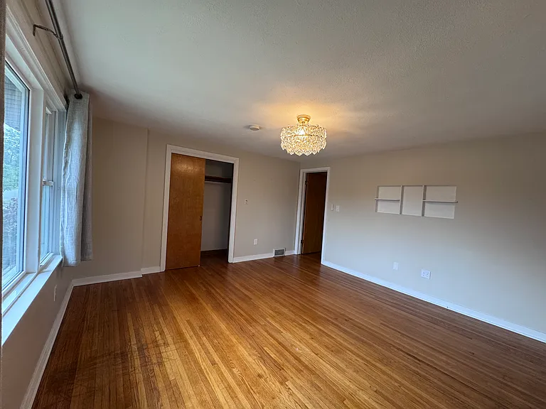 69 Berryman Dr — Photo 14