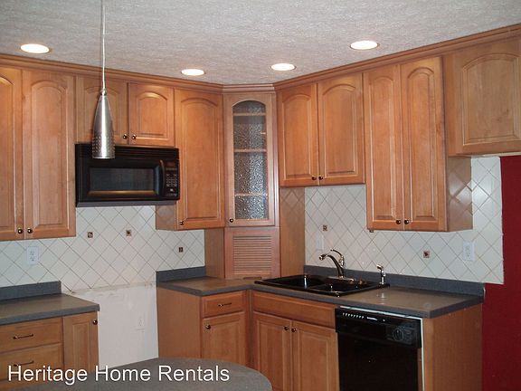 3rd image of 5077 Chapel Creek Dr
