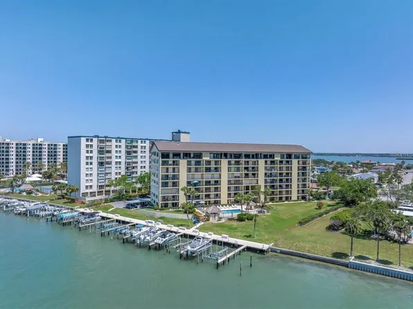650 Island Way APT 106, Clearwater, FL 33767