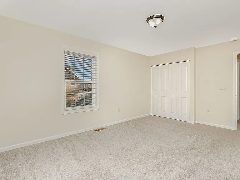 14 Skip Ln — Photo 14