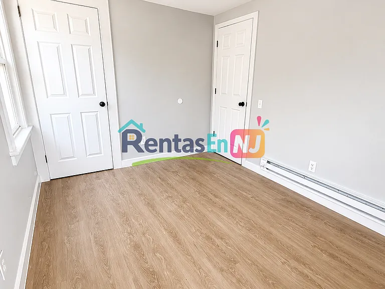 145 Vermont Ave #3B — Photo 4