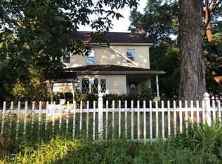 106 Loysen Rd, Stroudsburg, PA 18360