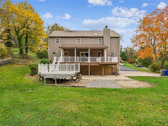 4th image of 611 Greenspring Dr