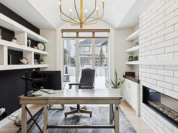 3rd image of 1035 E 73rd St SW