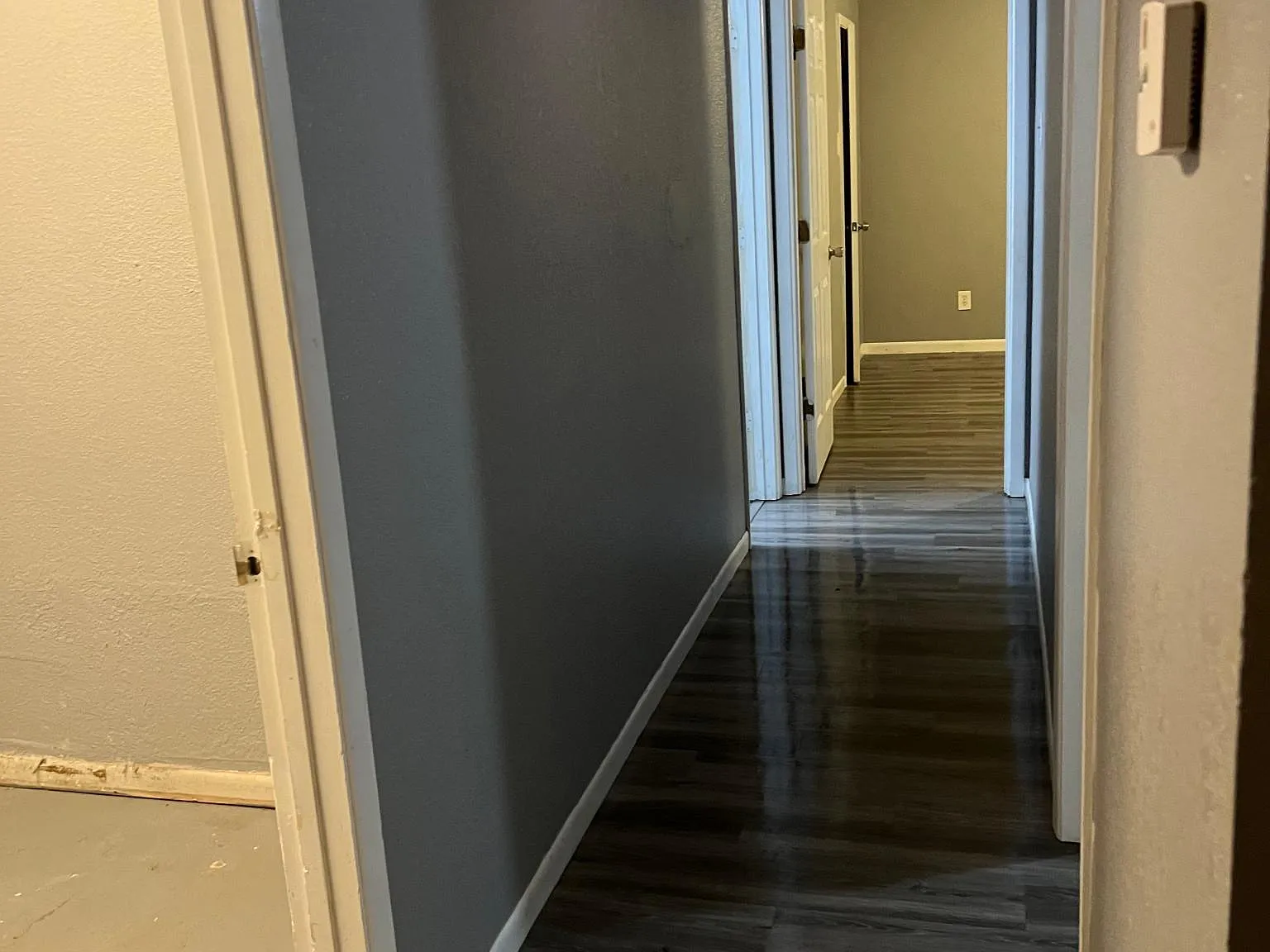 102 S Summit St — Photo 3