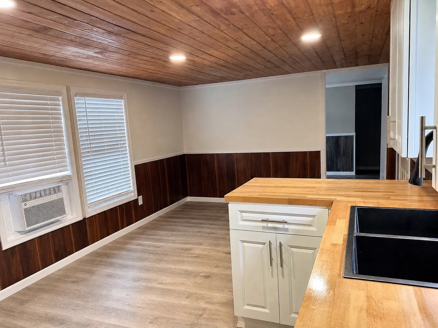 Central Lakeland Rental — Photo 3