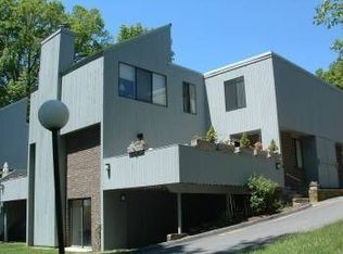 3 Sugar Maple Ln, Ridgefield, CT 06877