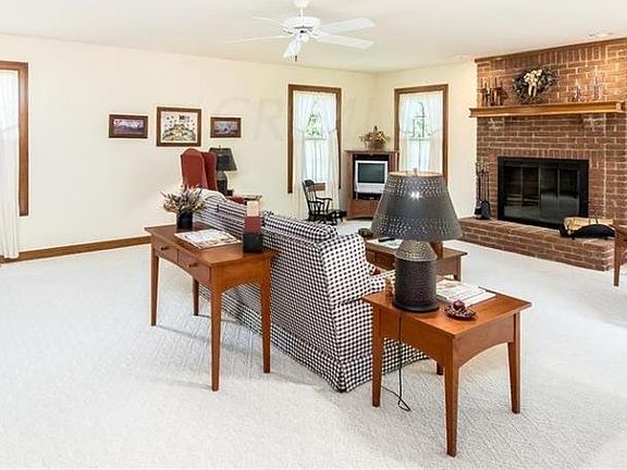 5th image of 9816 Haverford Pl NW