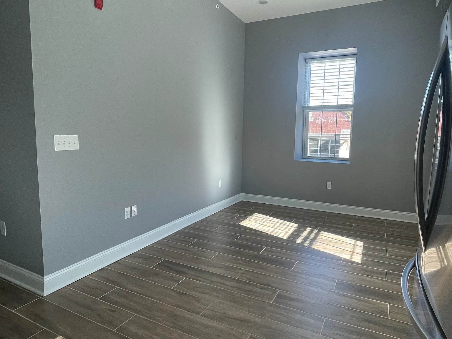 Studio, 500 sqft, $995 — Photo 4