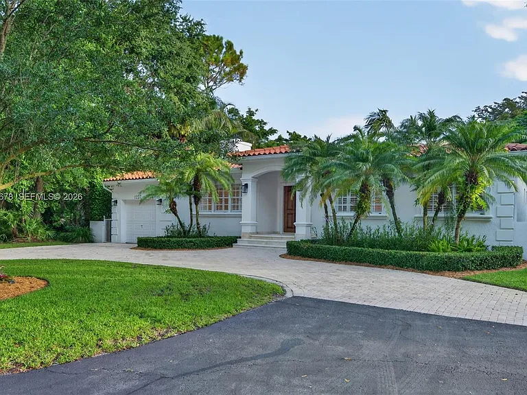 1237 Aduana Ave — Photo 4