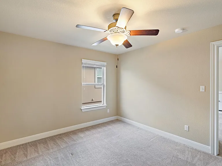 4205 Front Range Ln — Photo 25