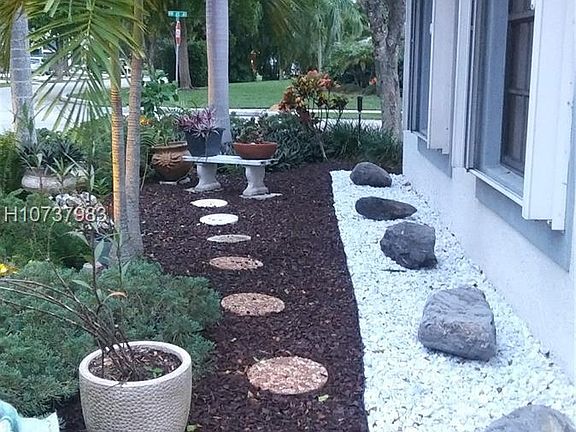 5th image of 4824 NW 50th Ct