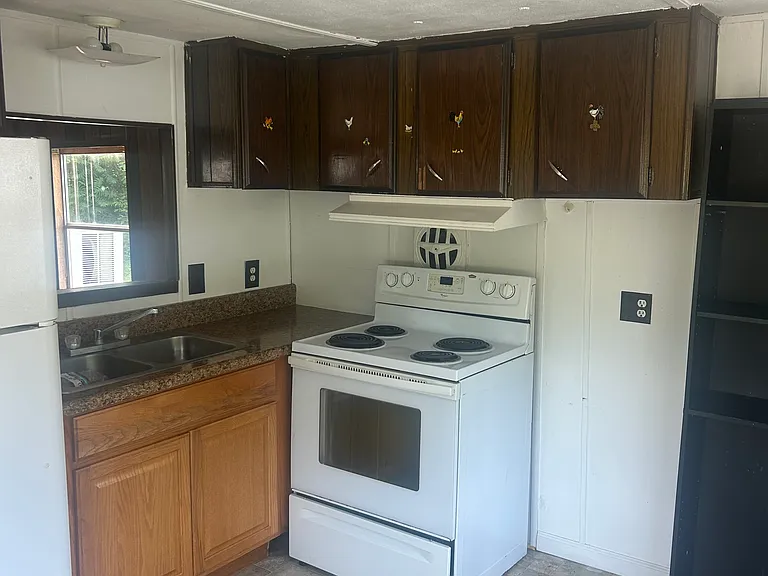 2015 Brown Dr #7 — Photo 9