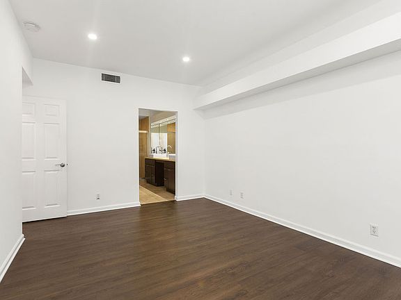 2nd image of 25102 Calle Playa