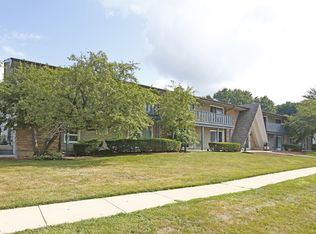 405 1st St #2E5, Cary, IL 60013