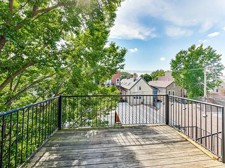 1022 N Wood St #3 — Photo 17