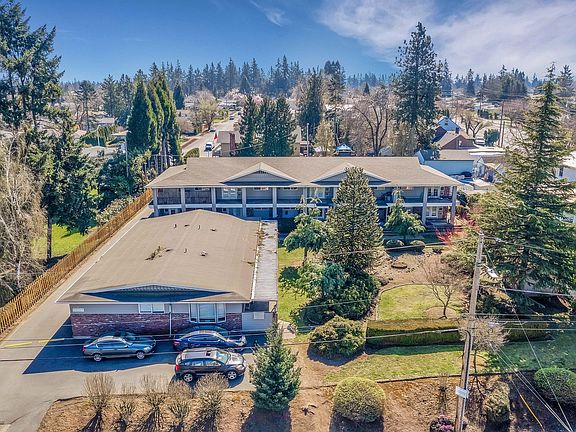 5th image of 12240 NE Siskiyou St #957-3