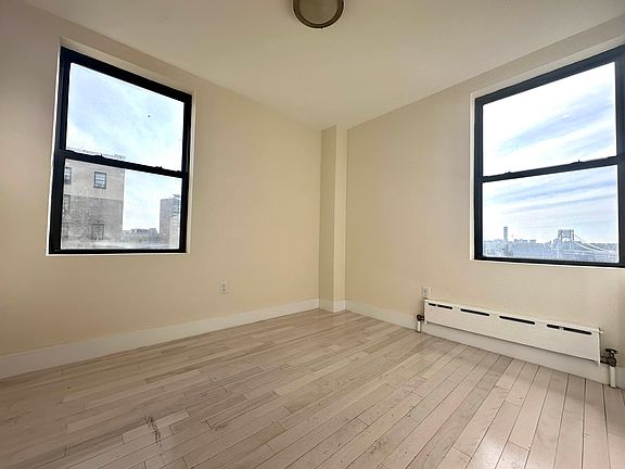 5th image of 4113 Broadway Unit 10C