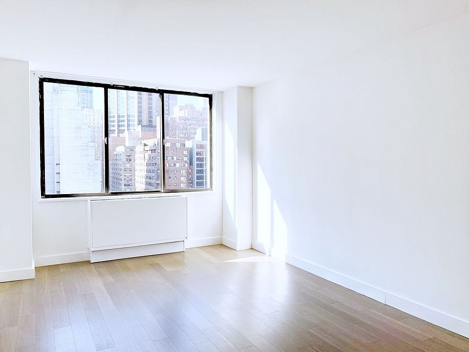 1st image of 200 E 33rd St APT 14H