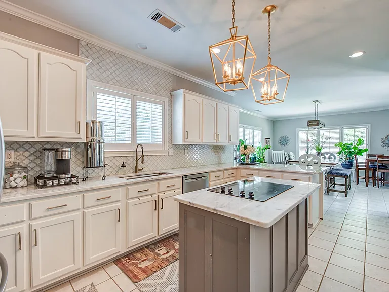 9401 Canabridge Dr — Photo 2