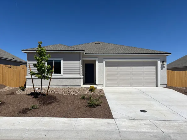 4554 Langdon St, Fernley, NV 89408