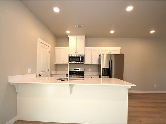 4th image of 1701 SW Poigai Way #2
