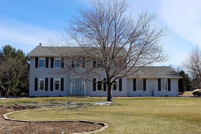 1st image of 7921 Cricklewood Dr