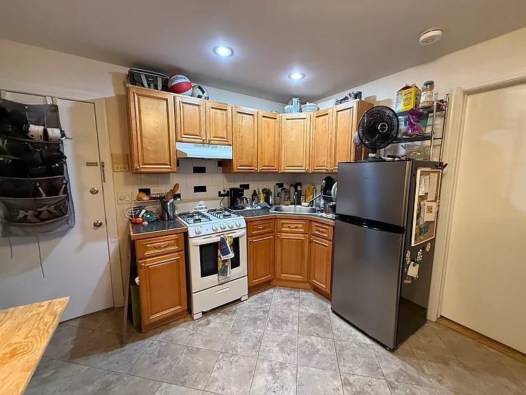 39 Glenridge Ave #6 — Photo 4