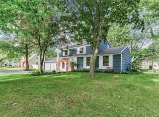 633 Bending Bough Dr, Webster, NY 14580